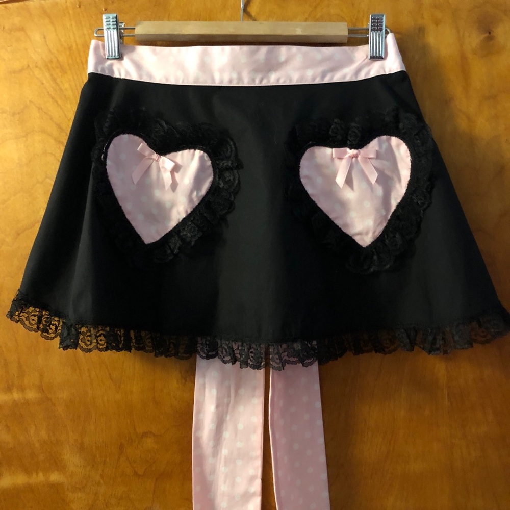 Rare! NWT Lucky 13 Retro Pinup Ruffle Lace Heart Apron Coquette DollsKill - Picture 5 of 10